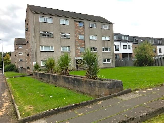 2 bed flat to rentHolyrood Street, Burnbank, Hamilton ML3