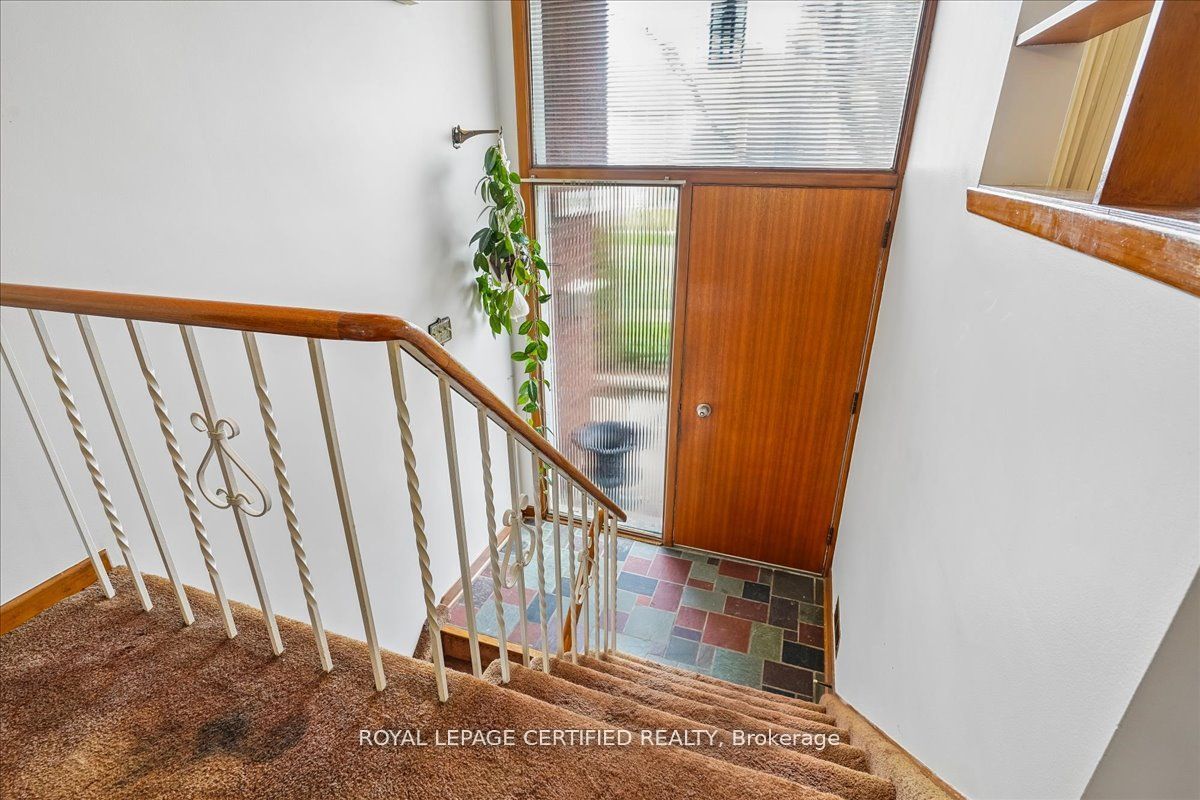 Additional image 6 of 1639 Sunnycove Drive, Mississauga, ON, L4X 1B6