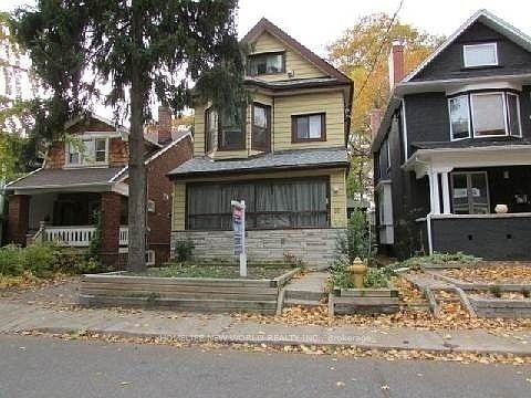 1-96 Wheeler Avenue, Toronto, ON, M4L 3V2