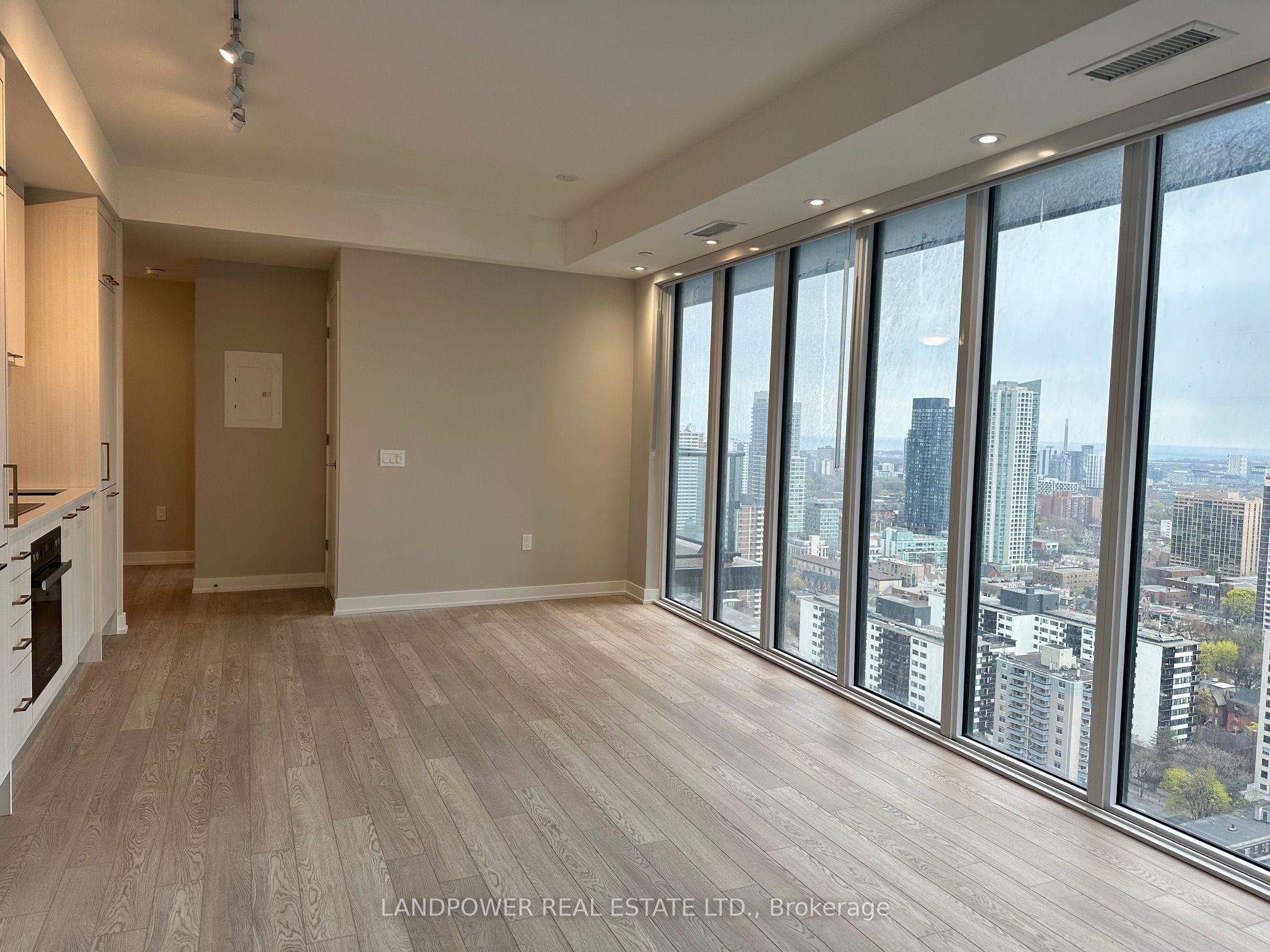 Additional image 3 of 2810-634 Church Street, Toronto, ON, M4Y 0G9