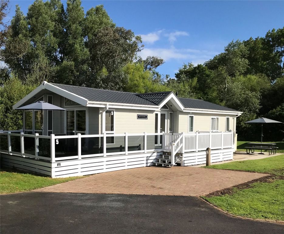 3 bed detached house for sale5 St. Mary's View St, Kiln Park, Tenby, Pembrokeshire SA70