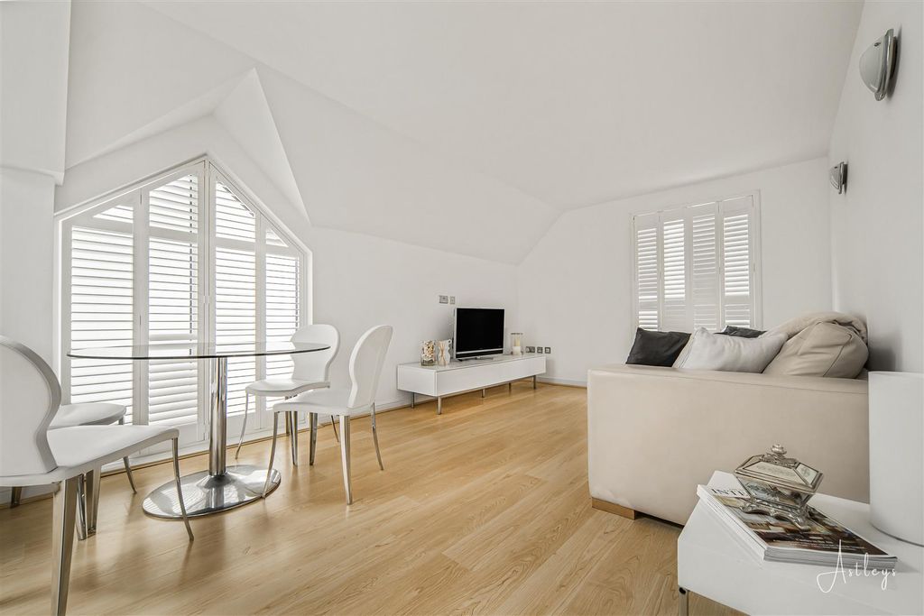 Additional image 11 of 1 bed flat for sale728 Mumbles Road, Mumbles, Swansea SA3