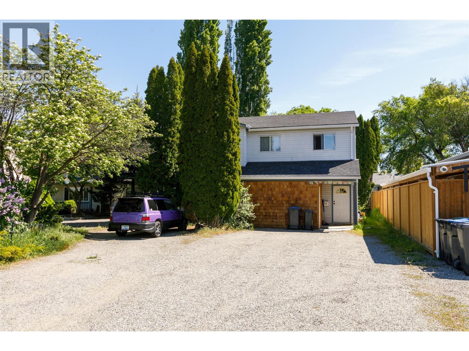 3007 Lowe Court, Kelowna, BC, V1Y8L3