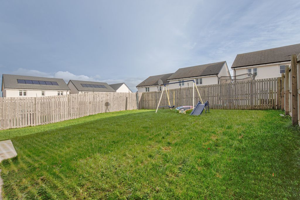 Additional image 3 of 4 bed detached house to rentCuthbertson Grove, Bucksburn, Aberdeen AB21