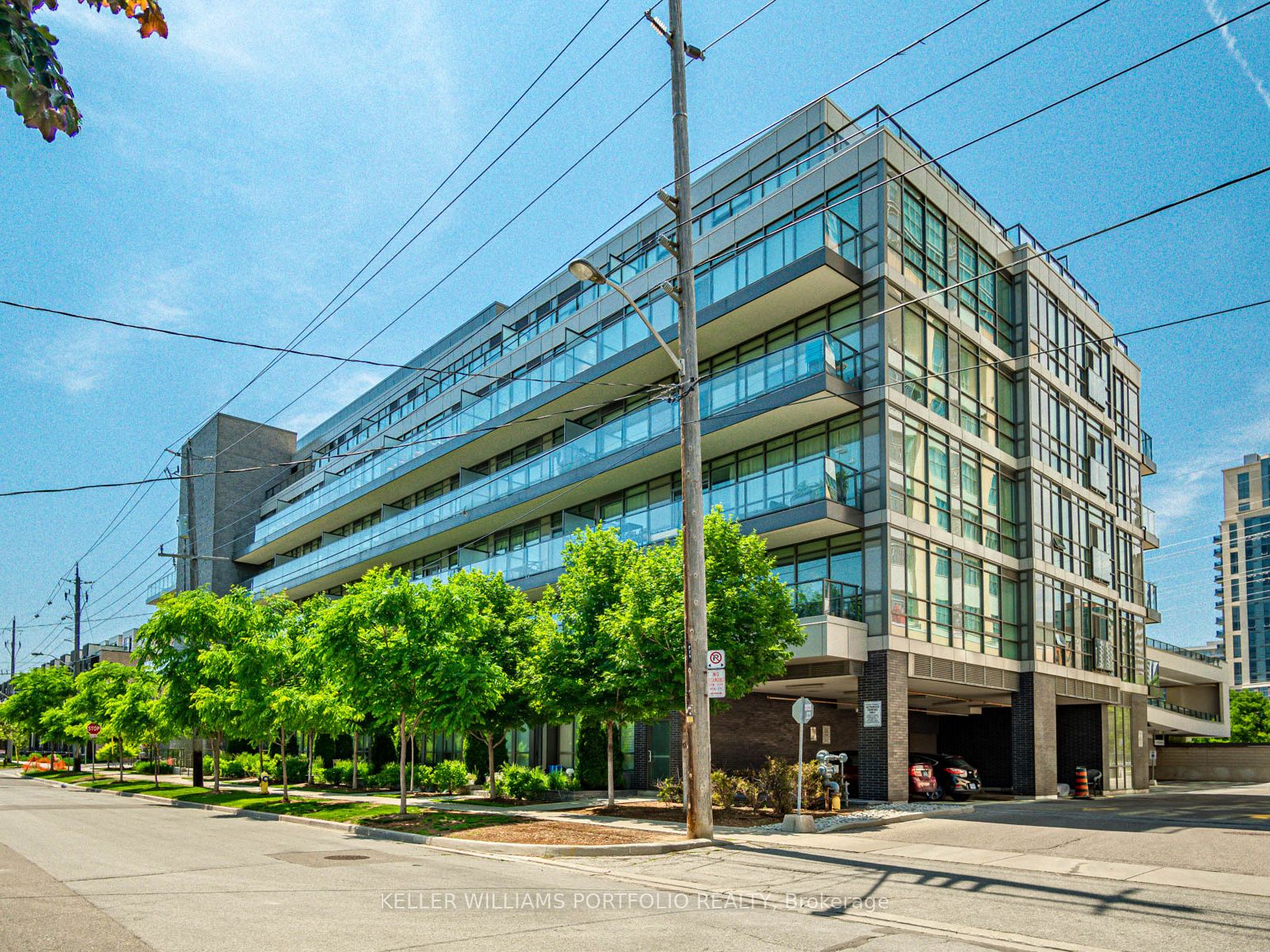 Additional image 2 of 405-8 Fieldway Road, Toronto, ON, M8Z 0C3