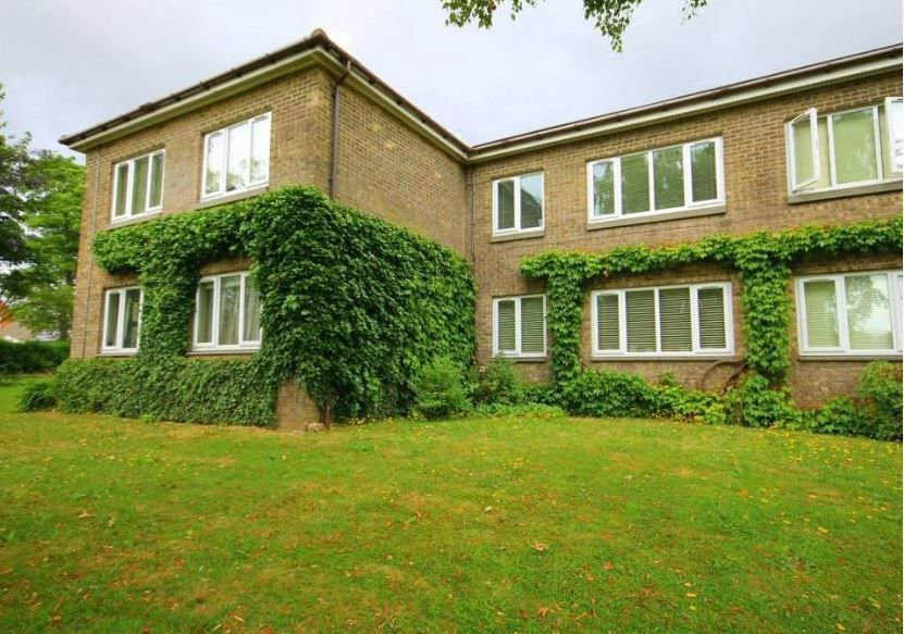 2 bed flat to rentMains Court, Framwellgate Moor, Durham DH1