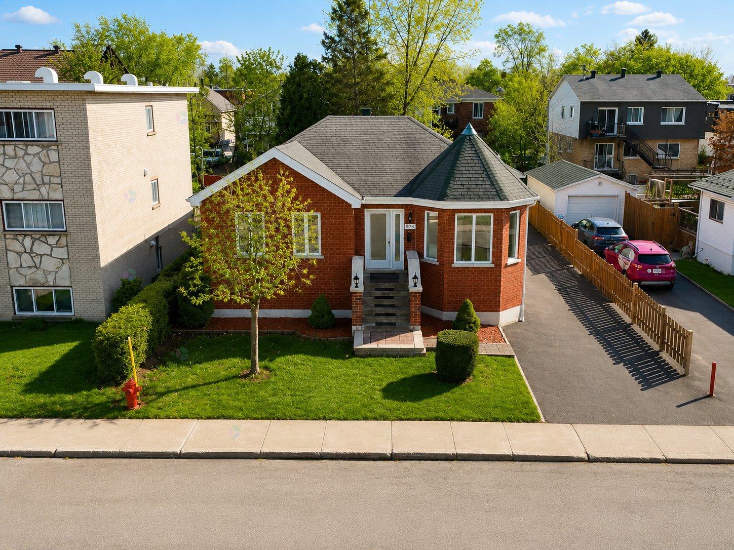 1274 Rue St-Georges (Longueuil)
