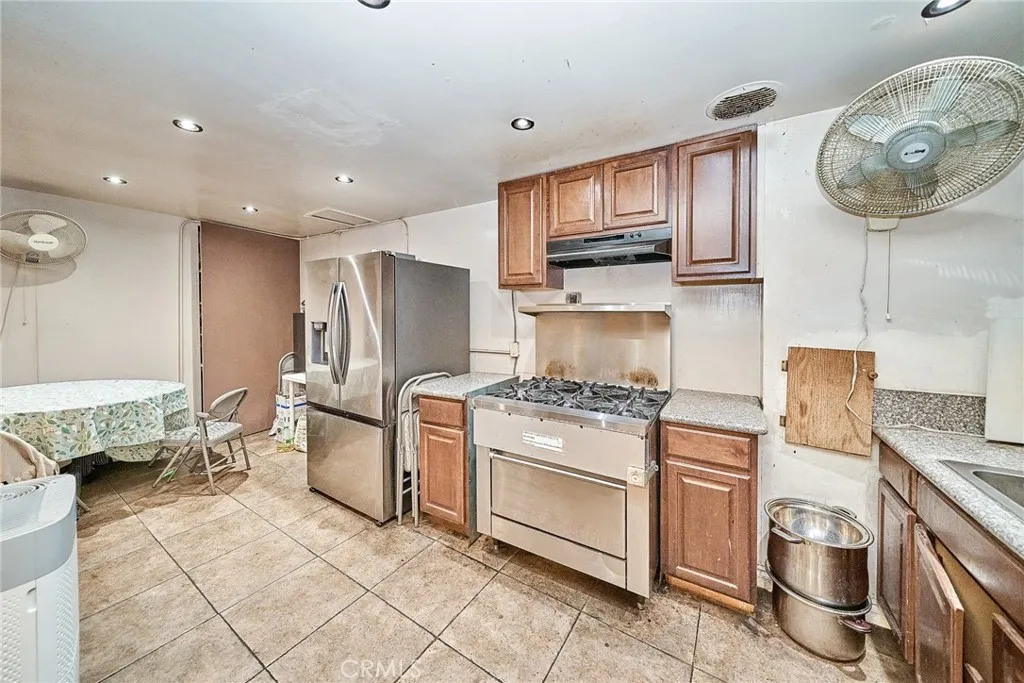 Additional image 32 of 600 S Towne Avenue, Pomona, CA 91766