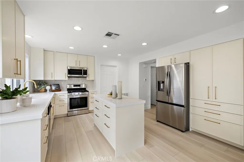 Additional image 17 of 50 Blanco, Lake Forest, CA 92610