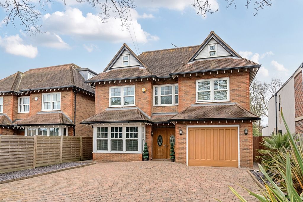 Additional image 20 of 5 bed detached house to rentBarnet Road, Arkley, Barnet EN5