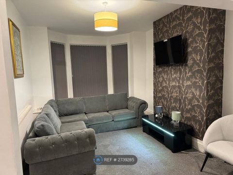 Manchester, Manchester M8, Room to rent