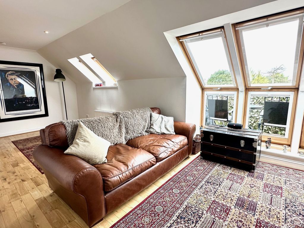 Additional image 2 of 3 bed flat to rentTownhead Street, Hamilton ML3