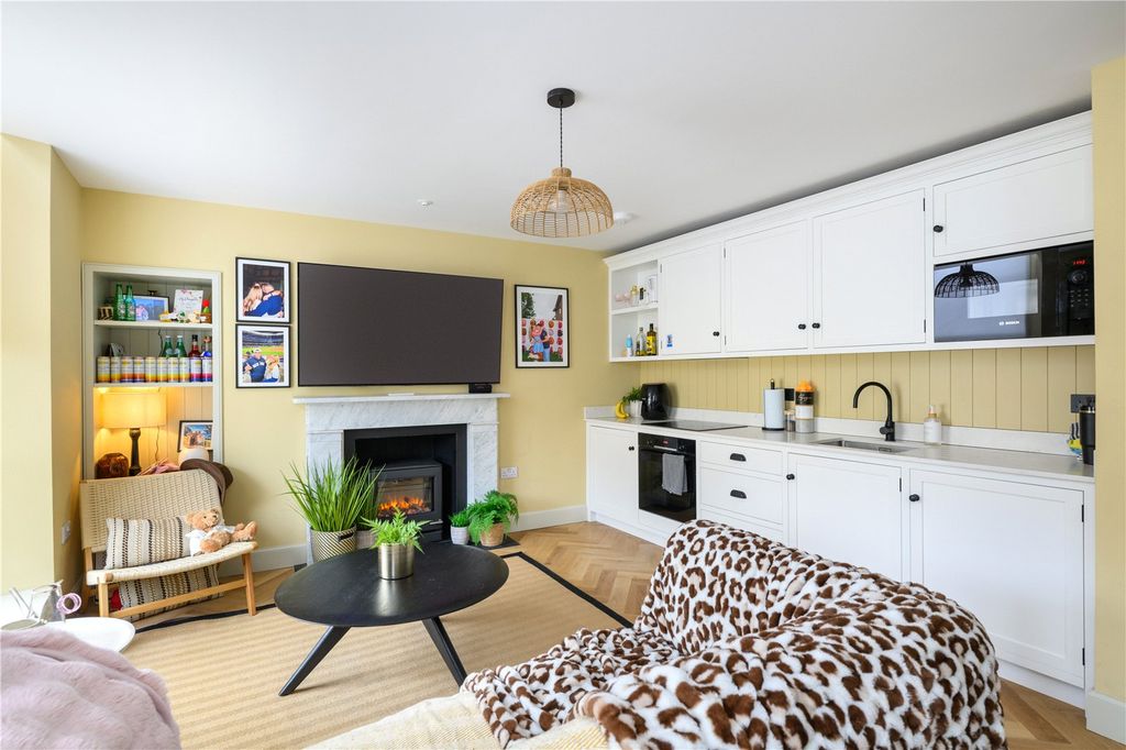 Additional image 2 of 2 bed flat for saleCity Road, St. Andrews, Fife KY16