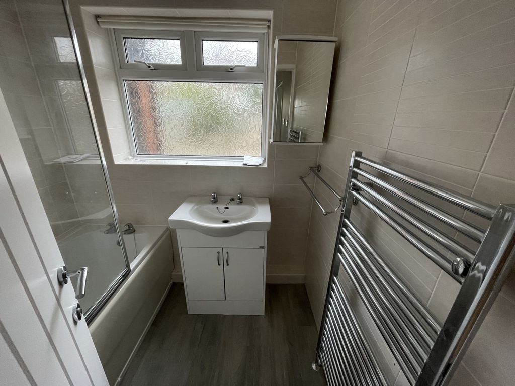 Additional image 3 of 5 bed detached house to rentFalcon Road, Dronfield S18