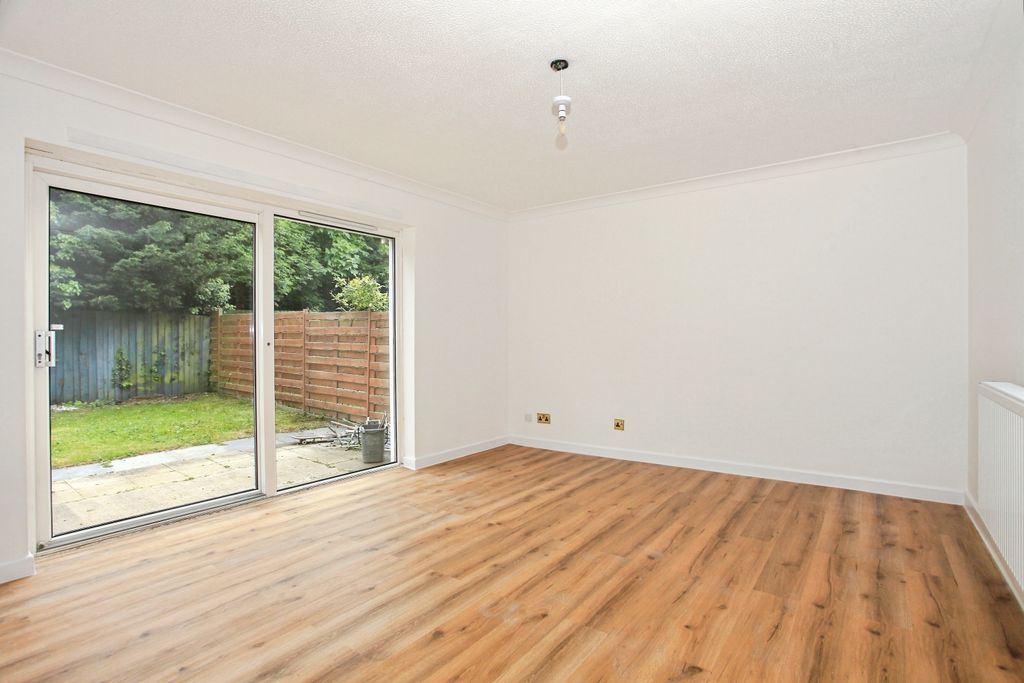Additional image 11 of 5 bed semi-detached house to rentBathurst, Peterborough PE2