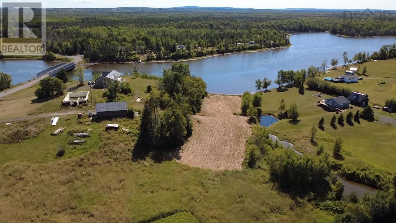 Lot 18-6 Shore Road