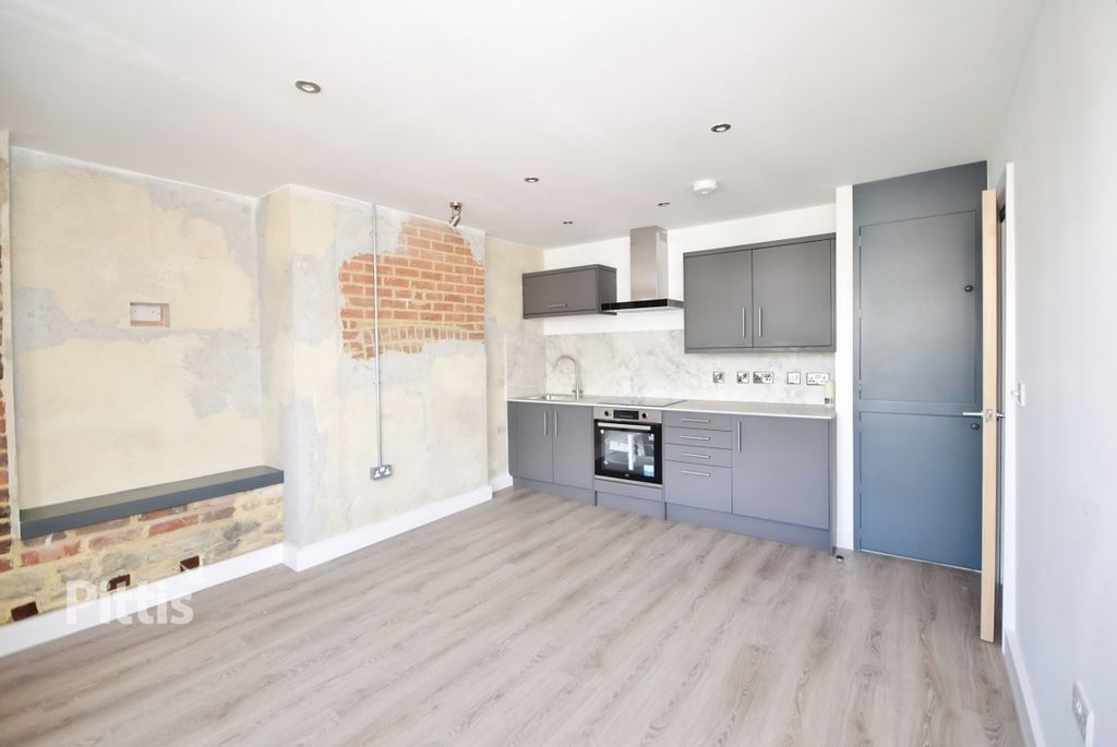 1 bed flat to rentUnion Street, Ryde PO33