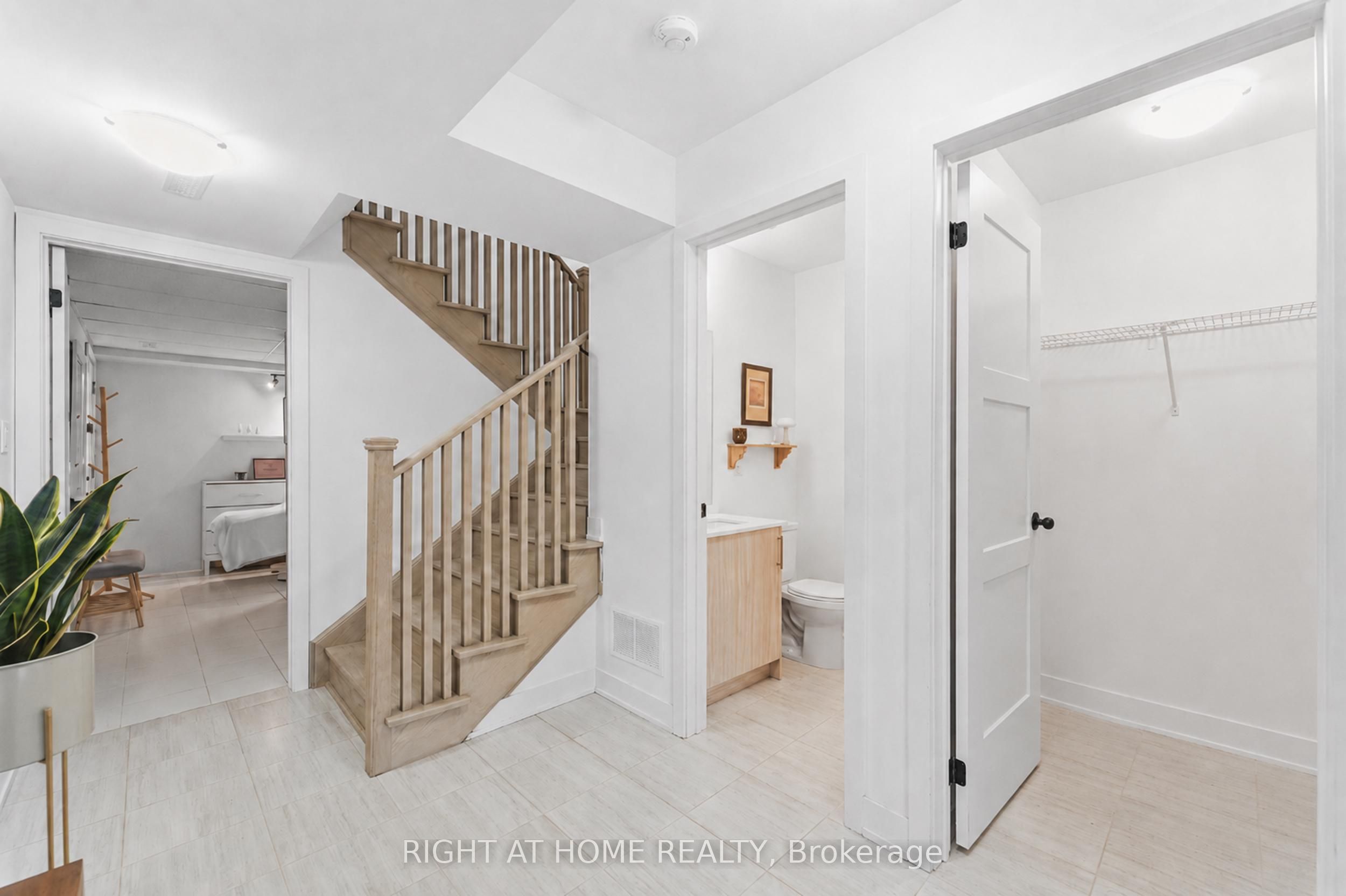 50 Hay Lane, Barrie, ON, L9J 0T6 photo 5