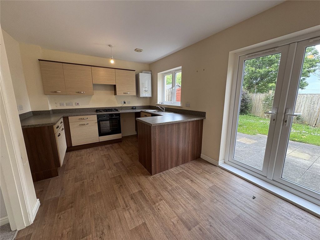 Additional image 4 of 3 bed semi-detached house to rentCastleton Grove, Haverfordwest, Pembrokeshire SA62
