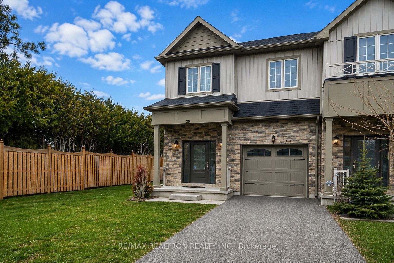 20 Churchlea Mews, Orillia, ON, L3V 8K9
