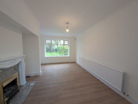 Agecroft Road West, Prestwich M25