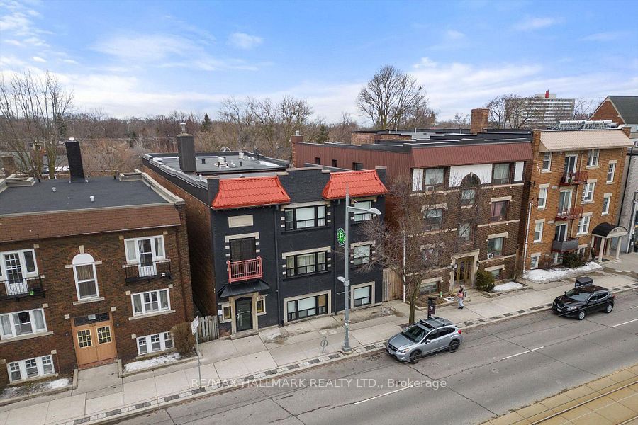 Additional image 2 of 11-595 St Clair Avenue W, Toronto, ON, M6C 1A3