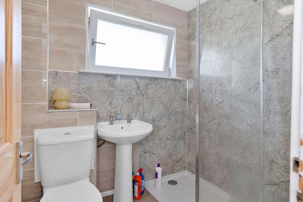 Additional image 11 of 3 bed terraced house to rentMoredunvale Grove, Edinburgh EH17