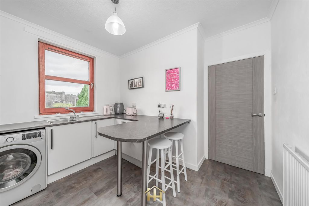 Additional image 7 of 3 bed flat for saleBlackness Avenue, Dundee DD2