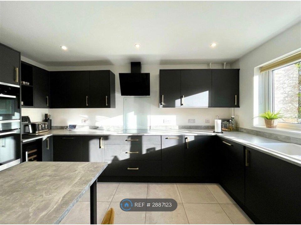 Additional image 11 of 3 bed semi-detached house to rentFokerham Road, Thatcham RG19