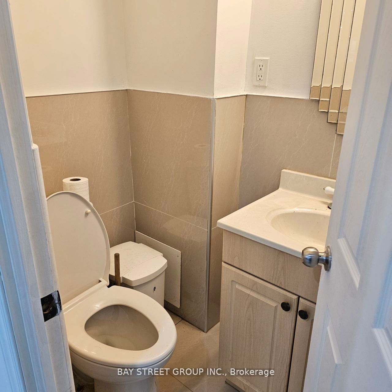Additional image 3 of 2-63 Yorkland Street, Richmond Hill, ON, L4C 9Z4