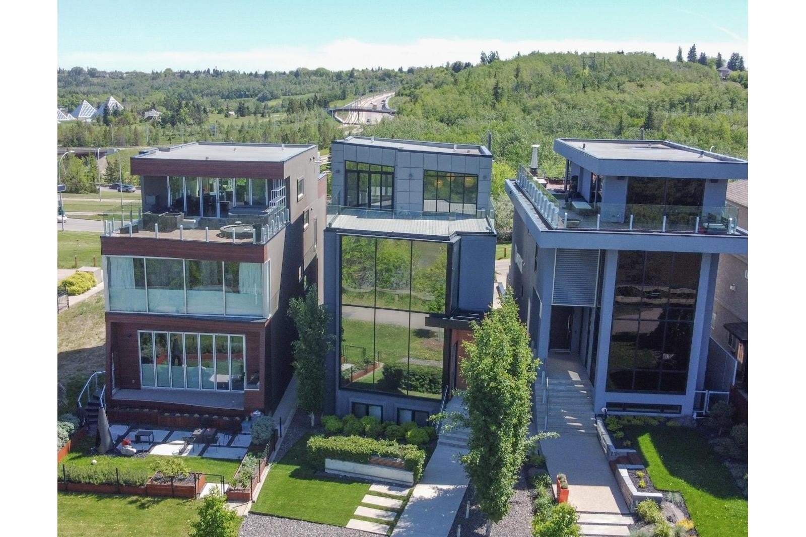 Additional image 7 of 9509 99b Street NW, Edmonton, AB, T6E3X1