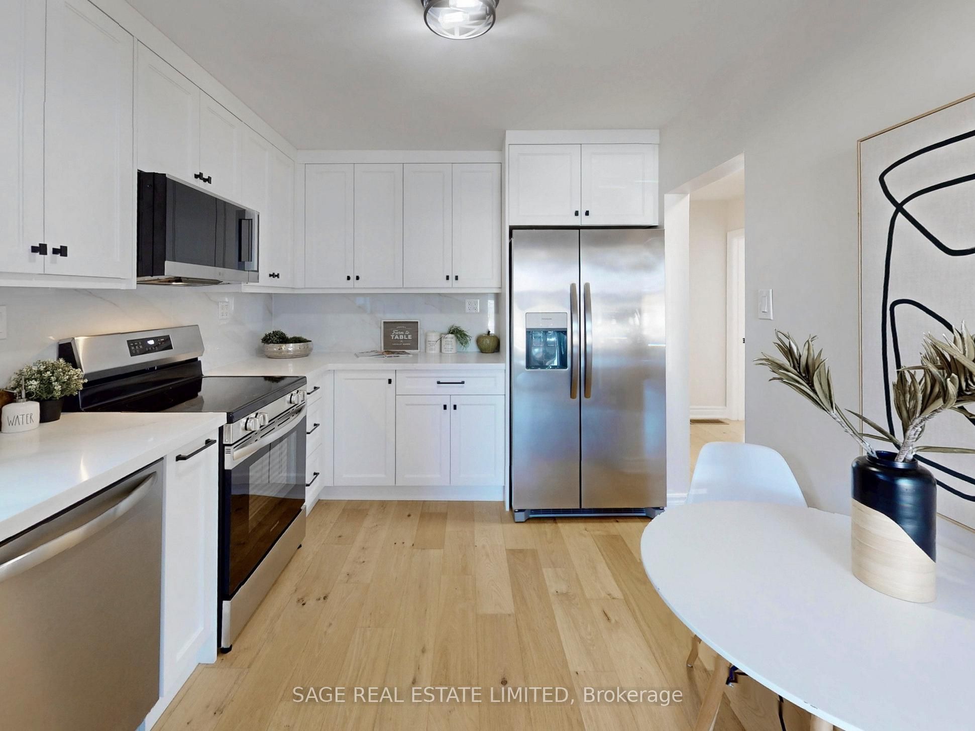 Additional image 4 of 8 Lombardy Crescent, Toronto, ON, M1K 4N8