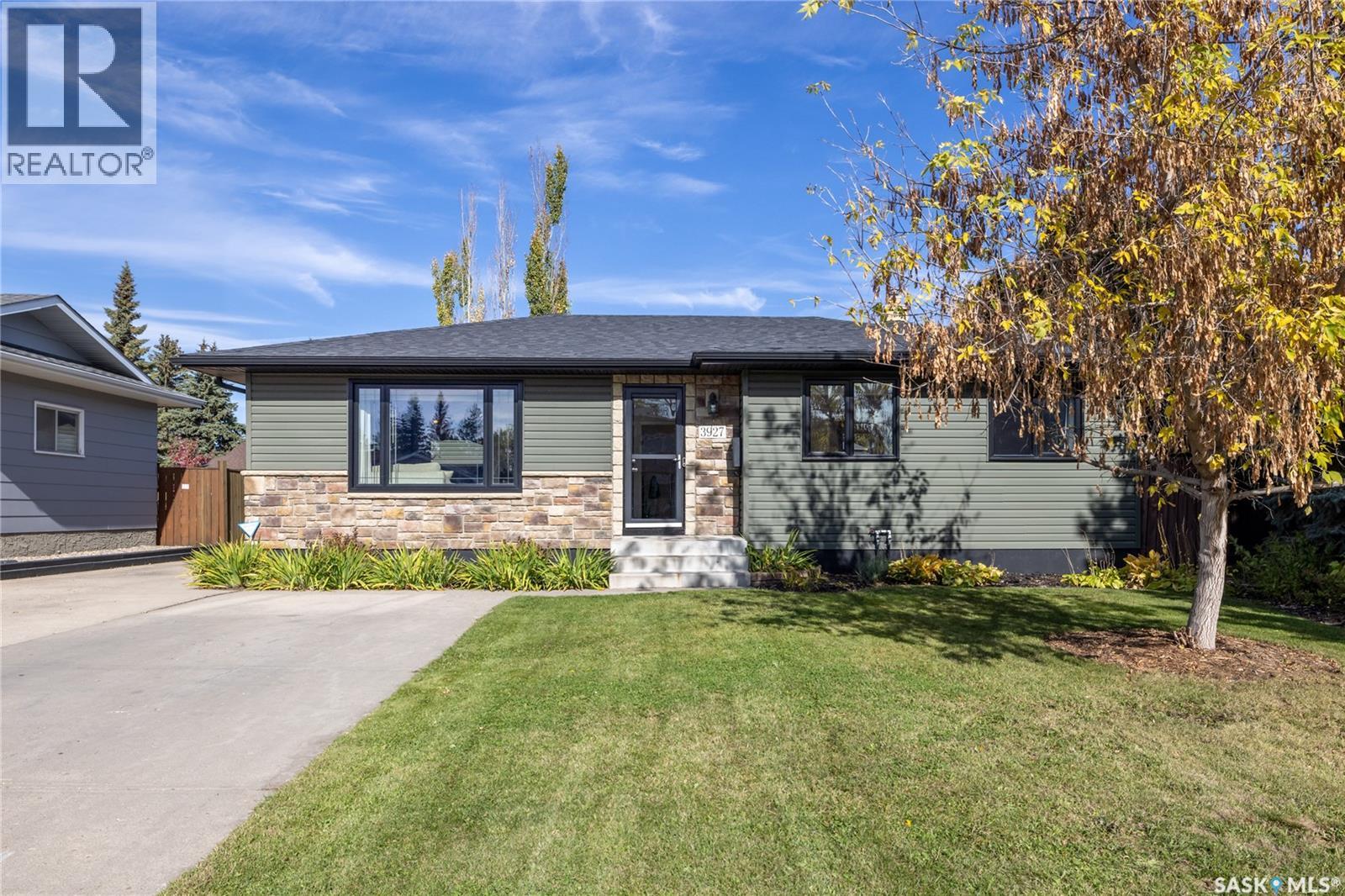 3927 Parkdale Road, Saskatoon, SK, S7H5B3