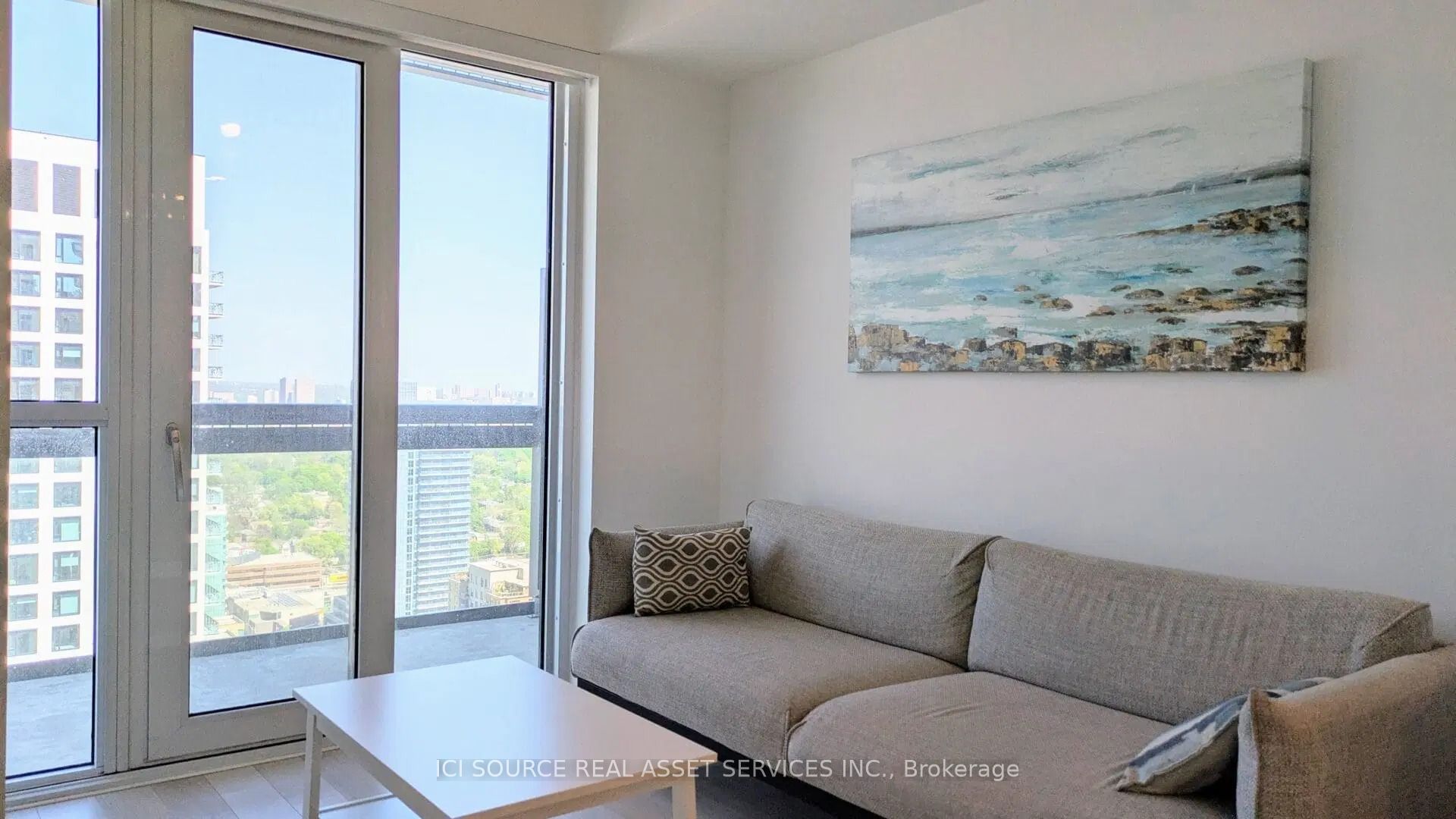 Additional image 2 of 3210-39 Roehampton Avenue, Toronto, ON, M4P 0G1