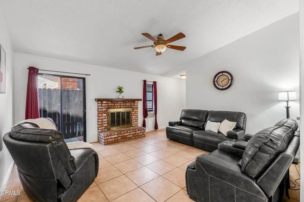 Additional image 43 of 220 Elizabeth Court, Santa Paula, CA 93060