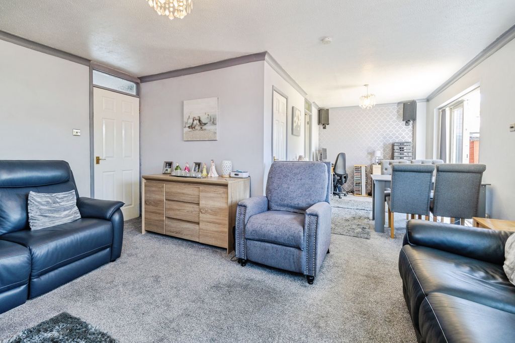 Additional image 7 of 4 bed detached house for saleHeysham Close, Lincoln LN5