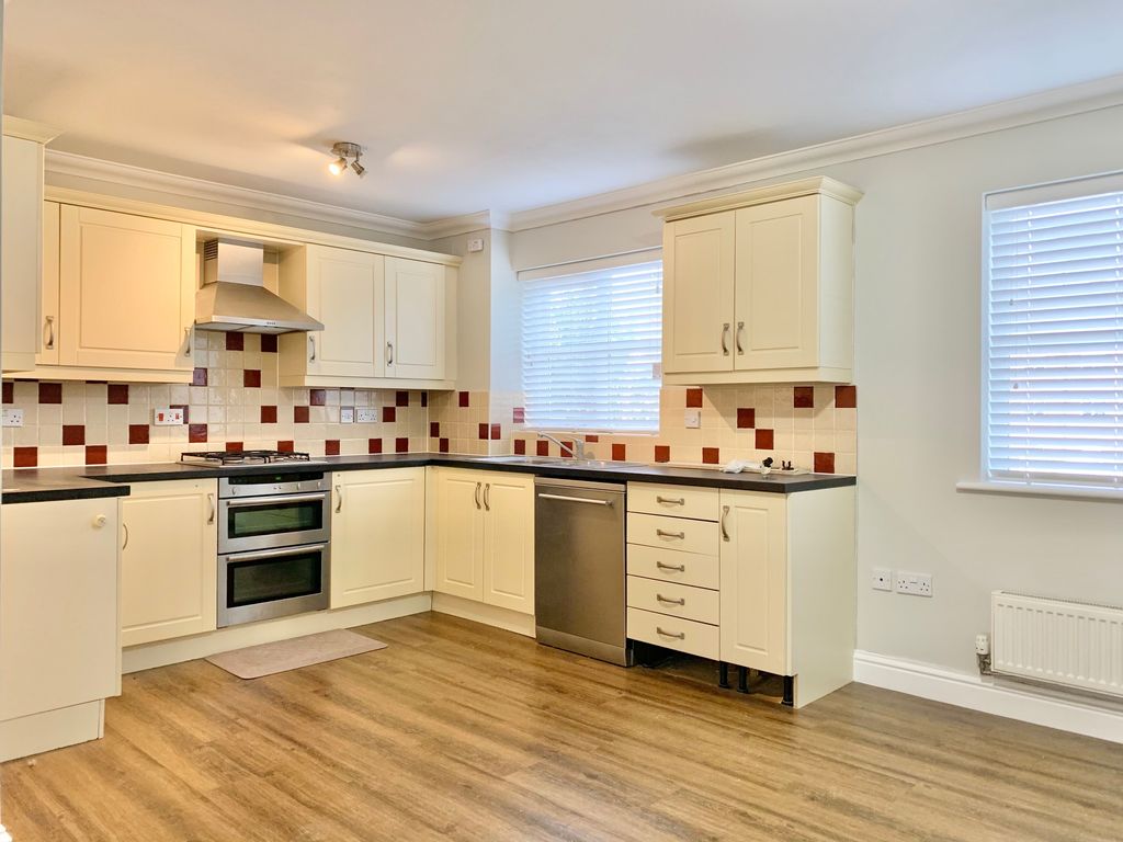 Additional image 2 of 4 bed terraced house to rentQwysson Avenue, Bury St. Edmunds IP33