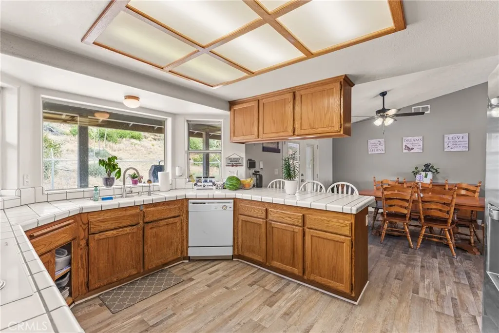 Additional image 46 of 6861 Oak Hill Road, Oak Hills, CA 92344