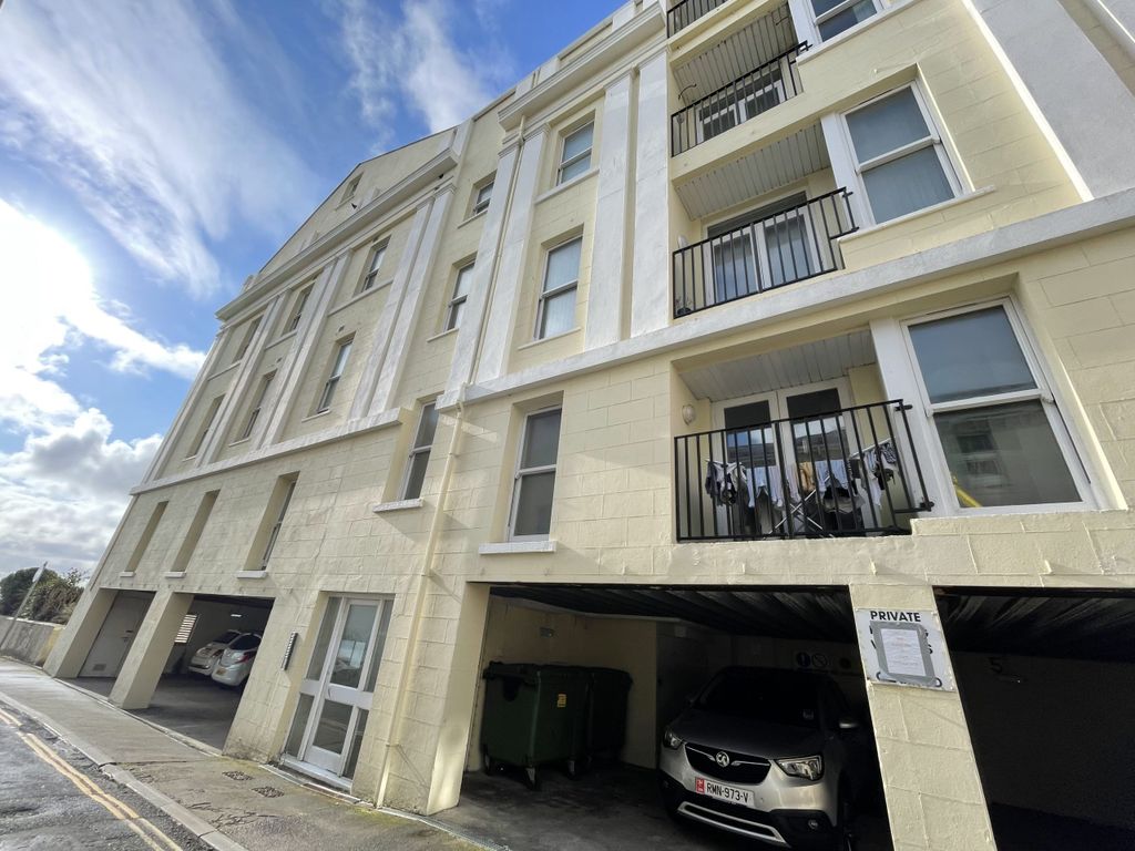 2 bed flat to rent9 Clarence Terrace, Douglas, Isle Of Man, . IM2