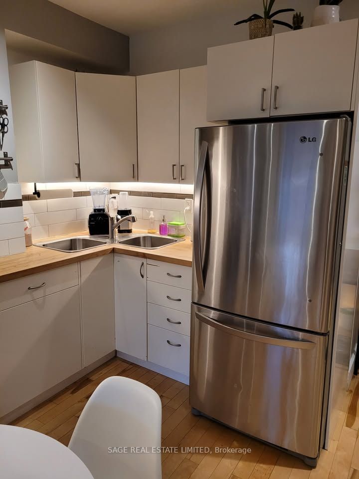Additional image 4 of Upper-108 Pearson Avenue, Toronto, ON, M6R 1G5