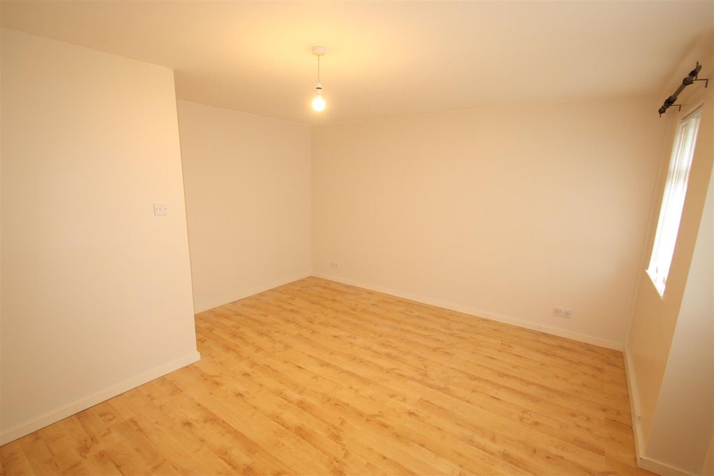 Additional image 12 of 2 bed end terrace house to rentRed Row, Ballynahinch BT24