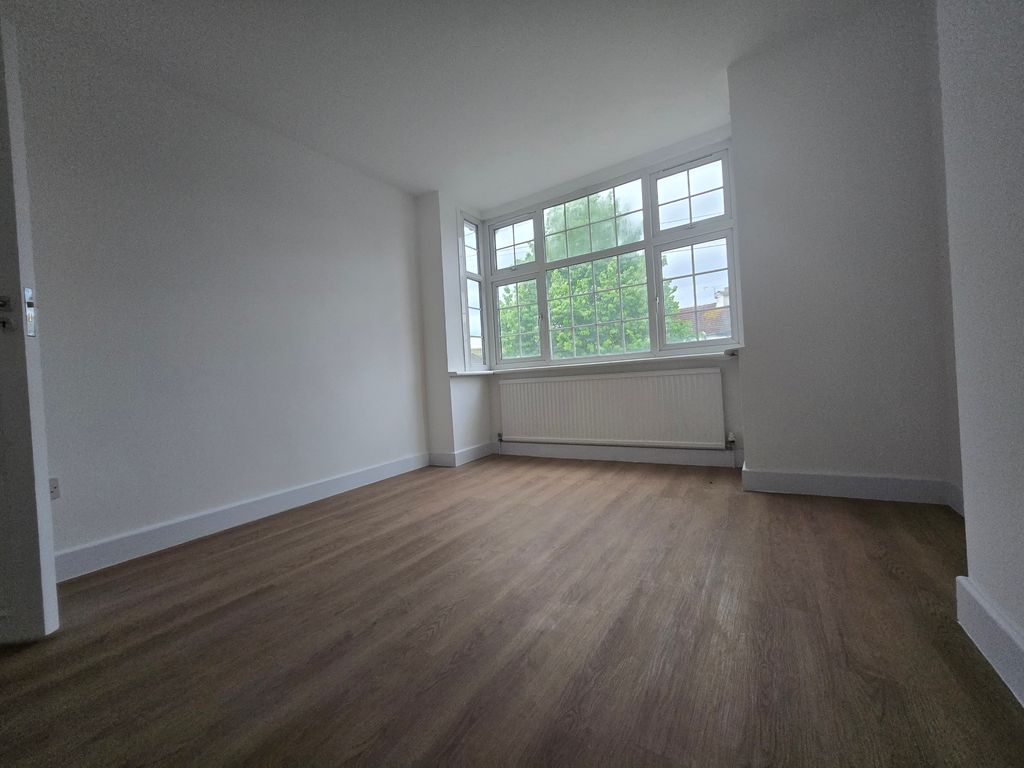 Additional image 13 of 3 bed terraced house to rentColwood Gardens, Colliers Wood SW19