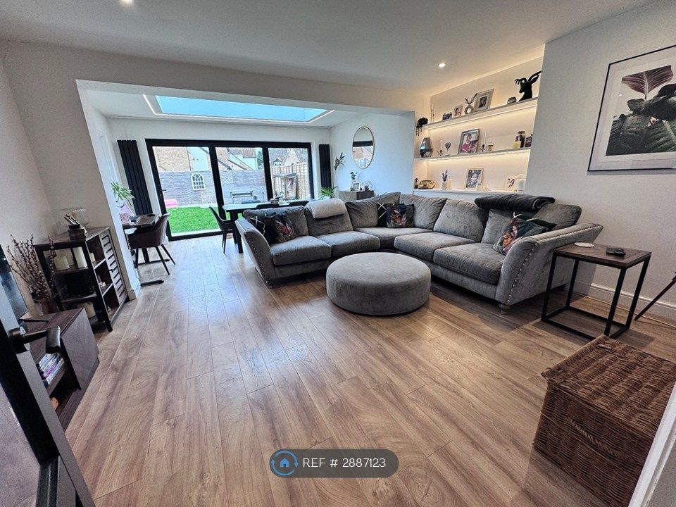 Additional image 2 of 3 bed semi-detached house to rentFokerham Road, Thatcham RG19
