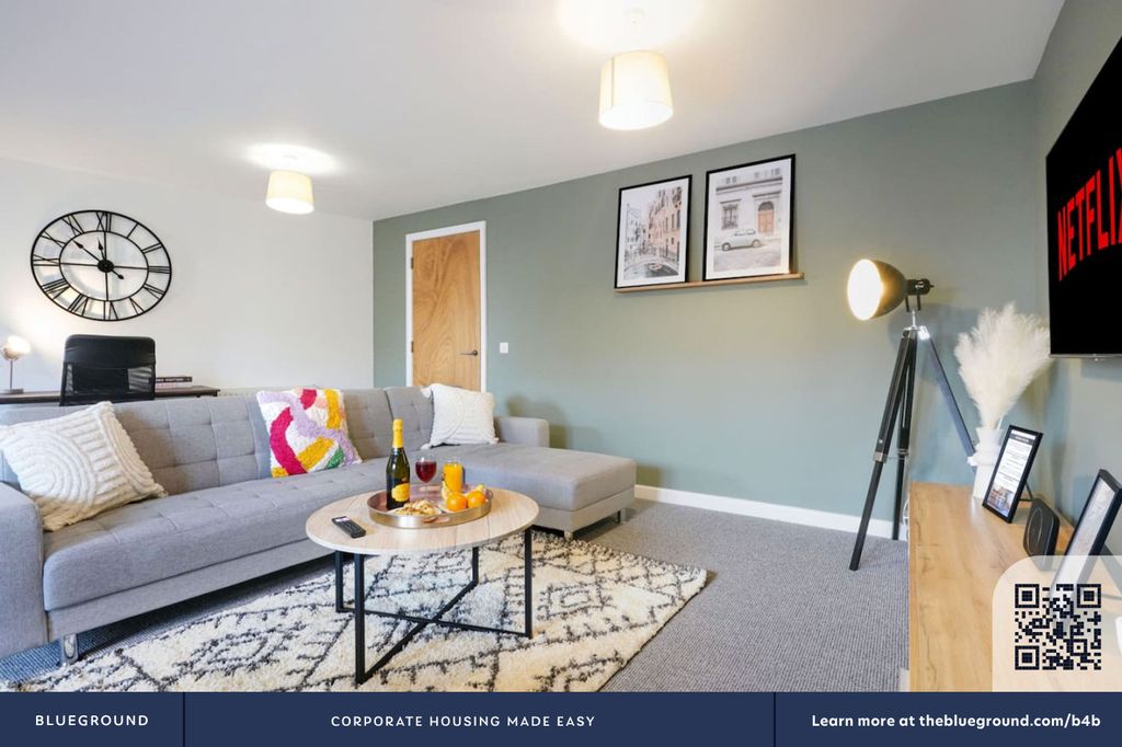 2 bed flat to rentNorthampton District NN1 photo 5