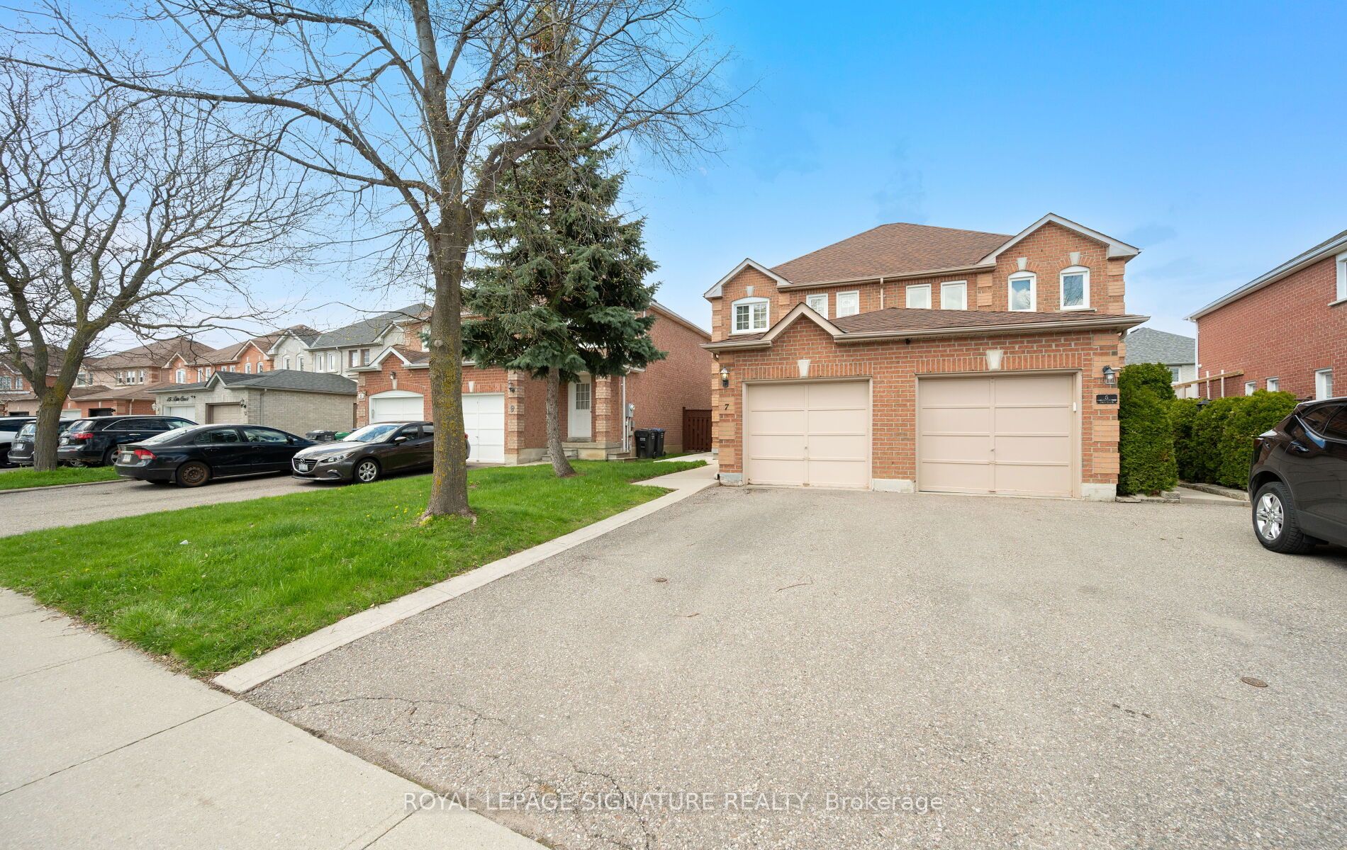 7 Kitto Court, Brampton, ON, L6Y 5A9 photo 2