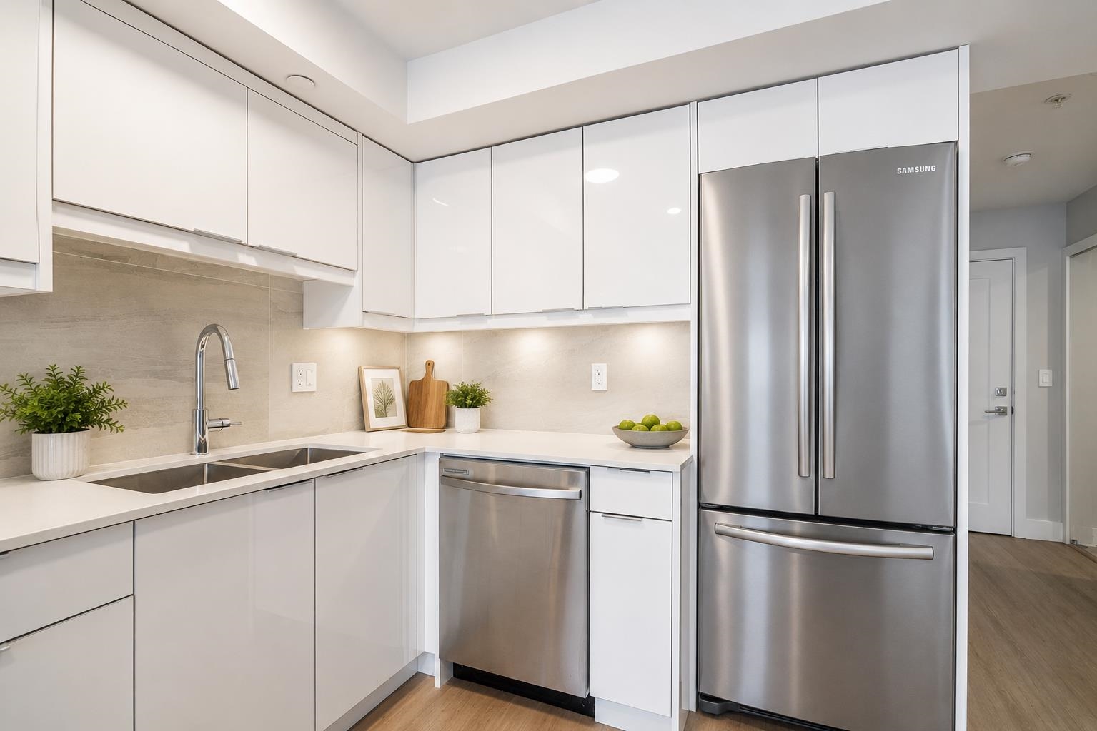 Additional image 6 of 206-3050 Kingsway , Vancouver, BC, V5R 5J7