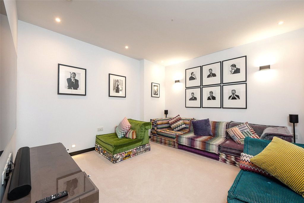 Additional image 11 of 5 bed detached house to rentHitcham Lane, Taplow, Maidenhead, Buckinghamshire SL6