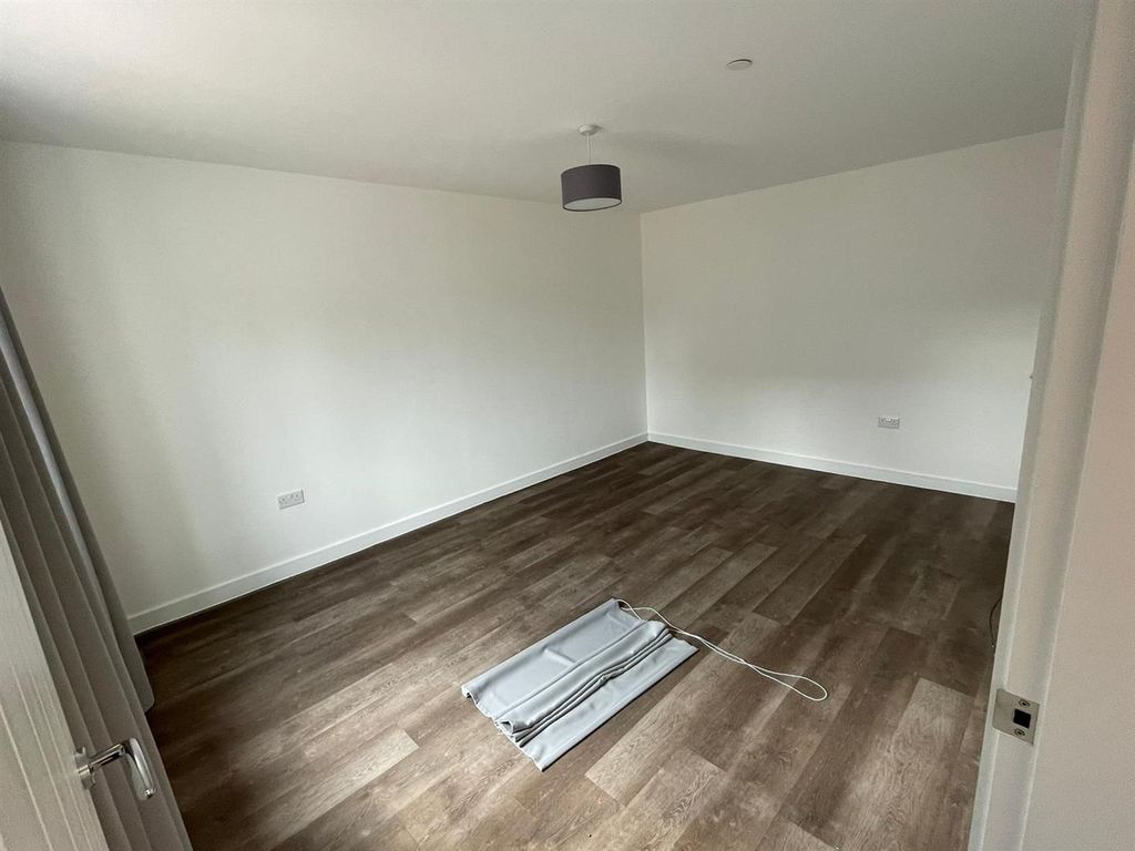 Additional image 3 of 3 bed semi-detached house to rentSanton Court, Newport NP19