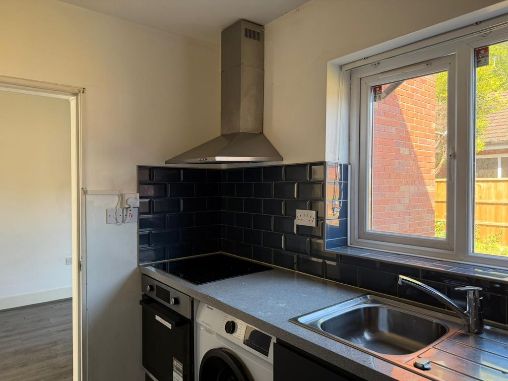 Additional image 36 of 8 bed flat to rentComberton Road, Kidderminster DY10