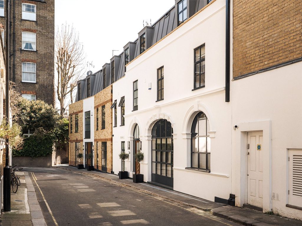 Additional image 11 of 4 bed mews to rentBridstow Place, Notting Hill, London W2